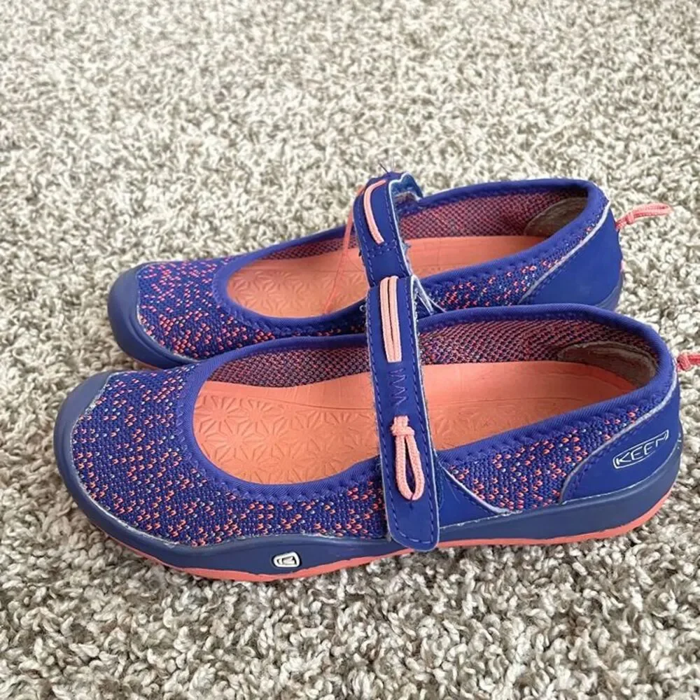 Size 1 / Girls KEEN Sandals